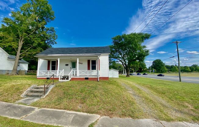 Spacious 2 Bedroom 1 Bathroom House, Just Blocks from Downtown Kannapolis and New Baseball Stadium
