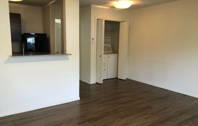 1 bed, 1 bath, $1,350, Unit Unit 1