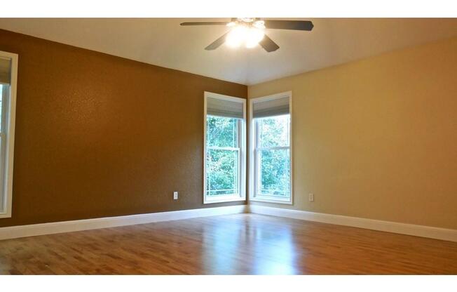 3 beds, 2.5 baths, $1,875