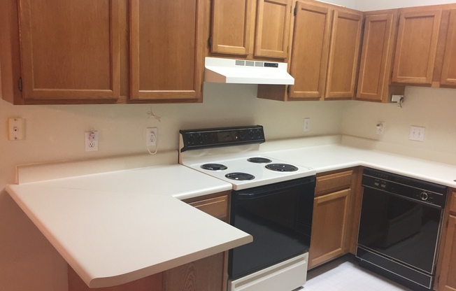 2 beds, 2 baths, $1,900