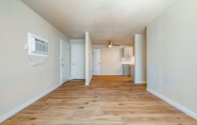 1 bed, 1 bath, 600 sqft, $1,735, Unit 201-1