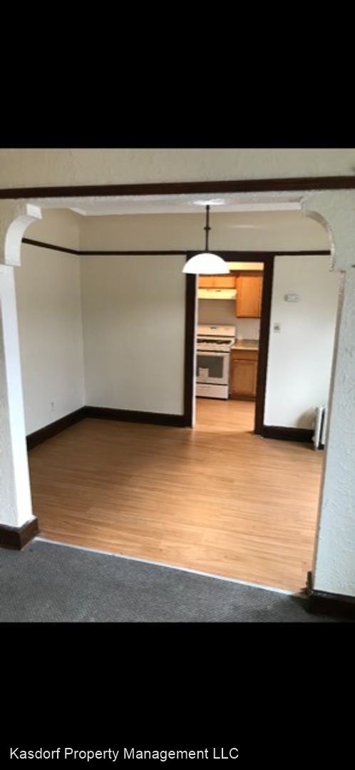 522 S. 6th St