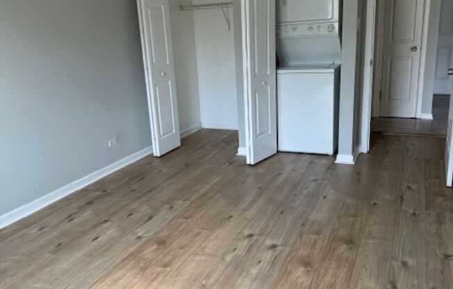 Woodland Creek Apartments in Oak Forest, IL