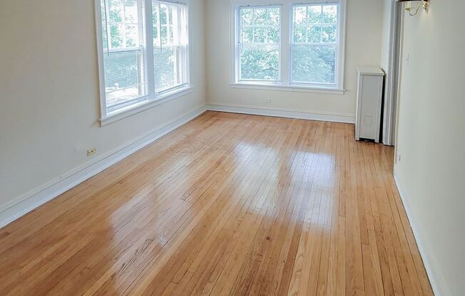 1 bed, 1 bath, 585 sqft, $1,695, Unit 1614-1E