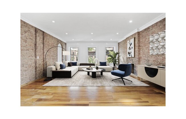 330 W 46 ST