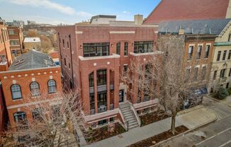 2319 N. Southport