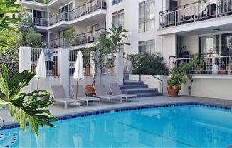 Luxurious 2 Bedroom, 2 Bath Condo in the Heart of Prime Hollywood