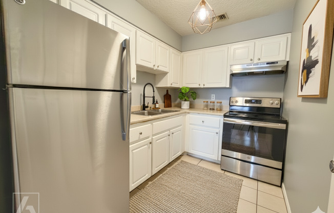 2 beds, 1 bath, 825 sqft, $1,095, Unit 916#A205