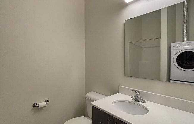 Studio, 1 bath, 249 sqft, $1,295, Unit 109