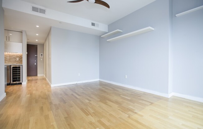 1 bed, 1 bath, $3,700, Unit 6I