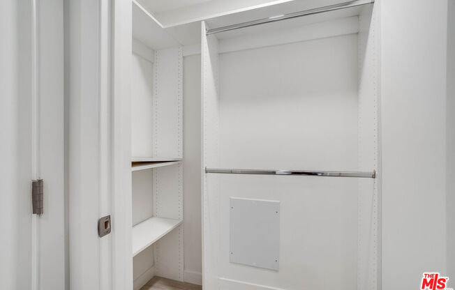 1021 S SHENANDOAH ST