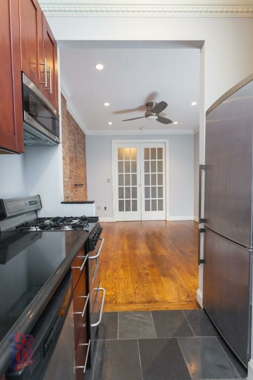 234 W 14 ST