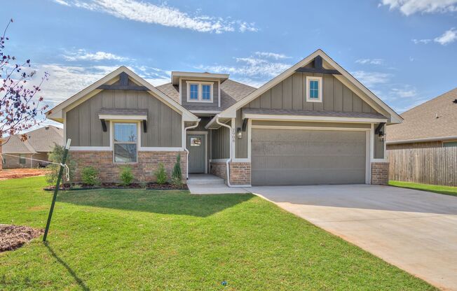 Brand New Home Availabe Now In Moore! $500 off First months rent!