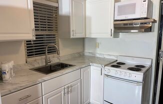 2 beds, 1 bath, $1,600