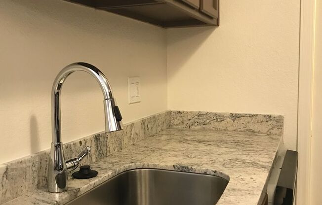 2 beds, 2 baths, 898 sqft, $1,150, Unit Guadalupe Road