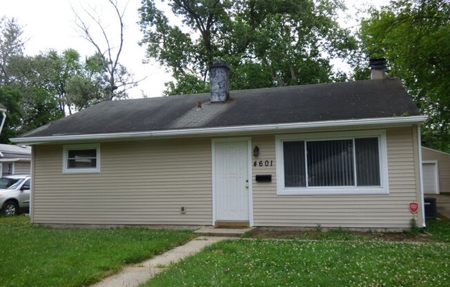 4601 Holton Avenue- Nice 3 Bedroom / 1 1/2 Bath Ranch Style Home with Central Air!