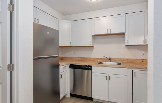 2 beds, 1 bath, 800 sqft, $1,845, Unit Unit 38