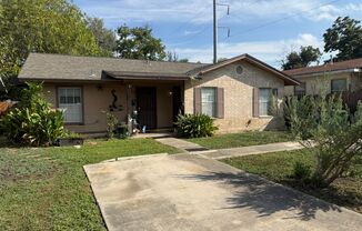 URGENT: Spacious 2-Bedroom Home for $1,095 — Section 8 & Pets Welcome!