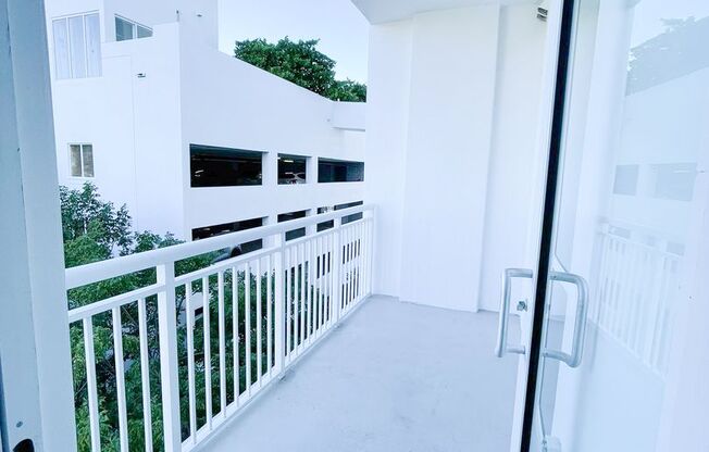 Studio, 1 bath, 796 sqft, $2,550, Unit Unit 411