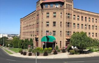 328 W. 8th Avenue