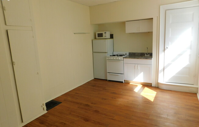 14 PRENTISS ST