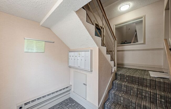 1 bed, 1 bath, $1,928, Unit Unit #4