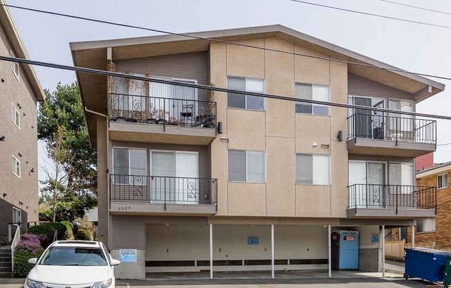 Phinney 12 Apartments