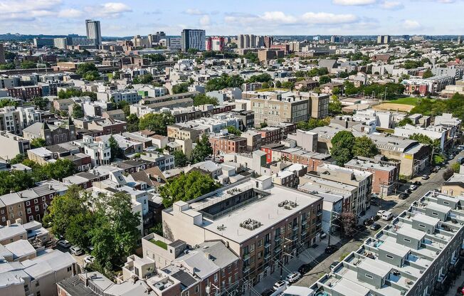 2 beds, 1 bath, 802 sqft, $1,795, Unit Unit 7