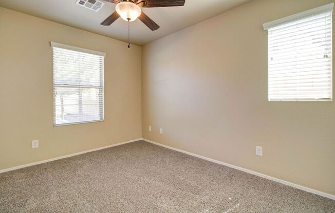 3 beds, 2 baths, 1,248 sqft, $2,400, Unit 1223