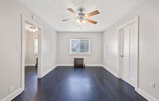 1 bed, 1 bath, $995, Unit 4300 5