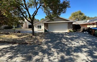 Beautiful 3 bedroom, 2 bath Antioch Home / Best Property Management