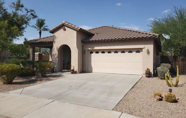Fully Furnished, Single level Home