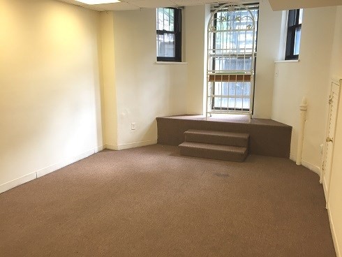 2 beds, 1 bath, 750 sqft, $3,250, Unit G3