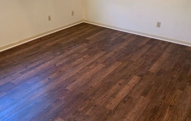 2Bed/2Bath Available at Court Square!