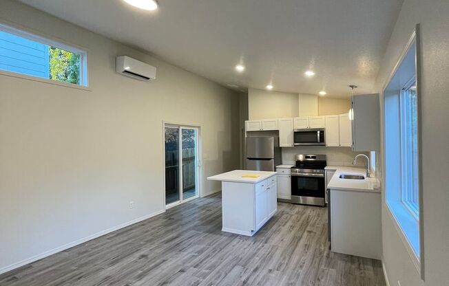 2 beds, 1 bath, $1,850