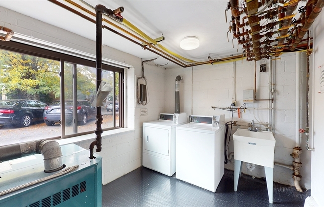 2 beds, 1 bath, 750 sqft, $2,395, Unit 42