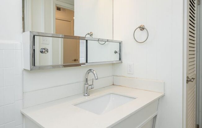 1 bed, 1 bath, 575 sqft, $1,157, Unit 1205-A