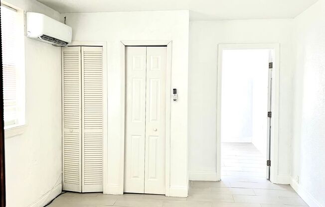 2-Bedroom, 1-Bath Unit for Rent in Downtown Lakeland – Newly Renovated