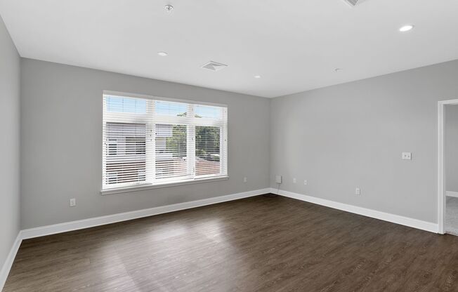 1 bed, 1 bath, 841 sqft, $1,625, Unit 410