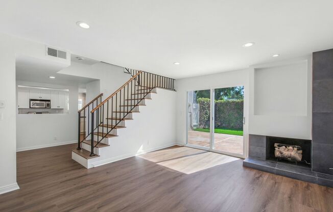 Beautifully remodeled 3 bedroom 2.5 bath townhouse located in the Newport Riviera Community.