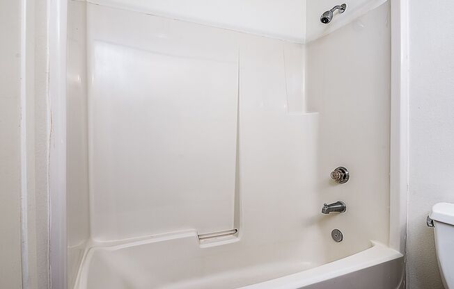 1 bed, 1 bath, 700 sqft, $1,599, Unit 1-103