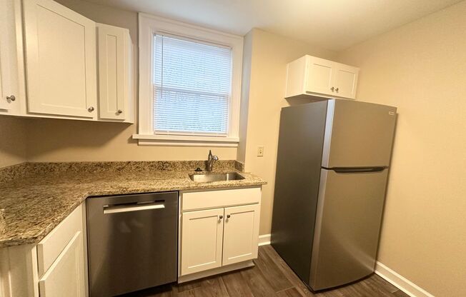 1 bed, 1 bath, 816 sqft, $1,250, Unit 34-A W. Tulane