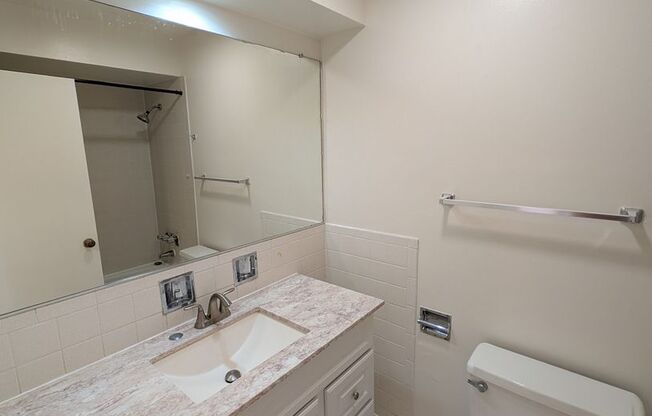 3 beds, 2 baths, 1,100 sqft, $2,995, Unit 601