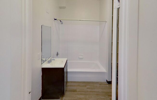 2 beds, 1 bath, 764 sqft, $1,499, Unit 107-4B