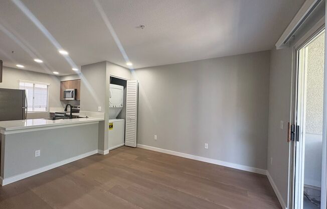 1 bed, 1 bath, 495 sqft, $2,685, Unit E-221