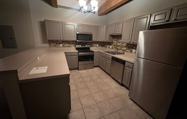 1 bed, 1 bath, 705 sqft, $1,299, Unit 343