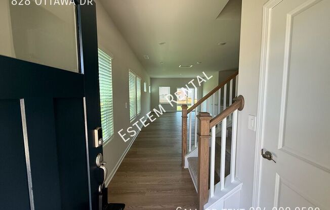 828 OTTAWA DR