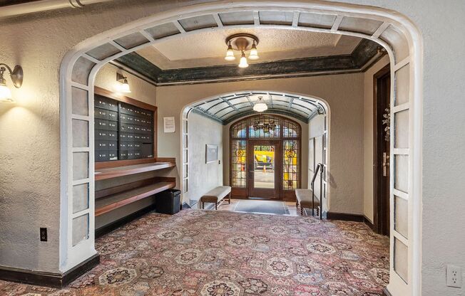 Studio, 1 bath, 530 sqft, $1,550, Unit 407