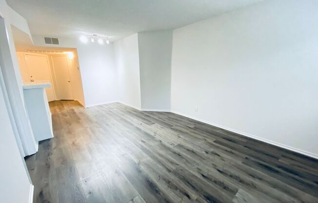 1 bed, 1 bath, $1,975, Unit 064#101