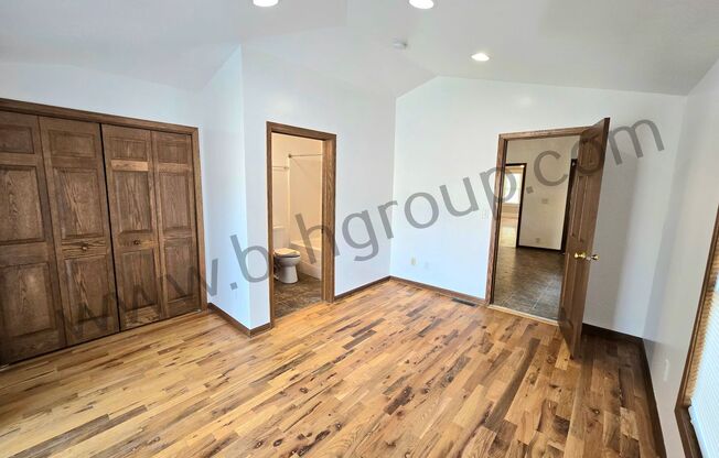 Central Air w/2 full baths